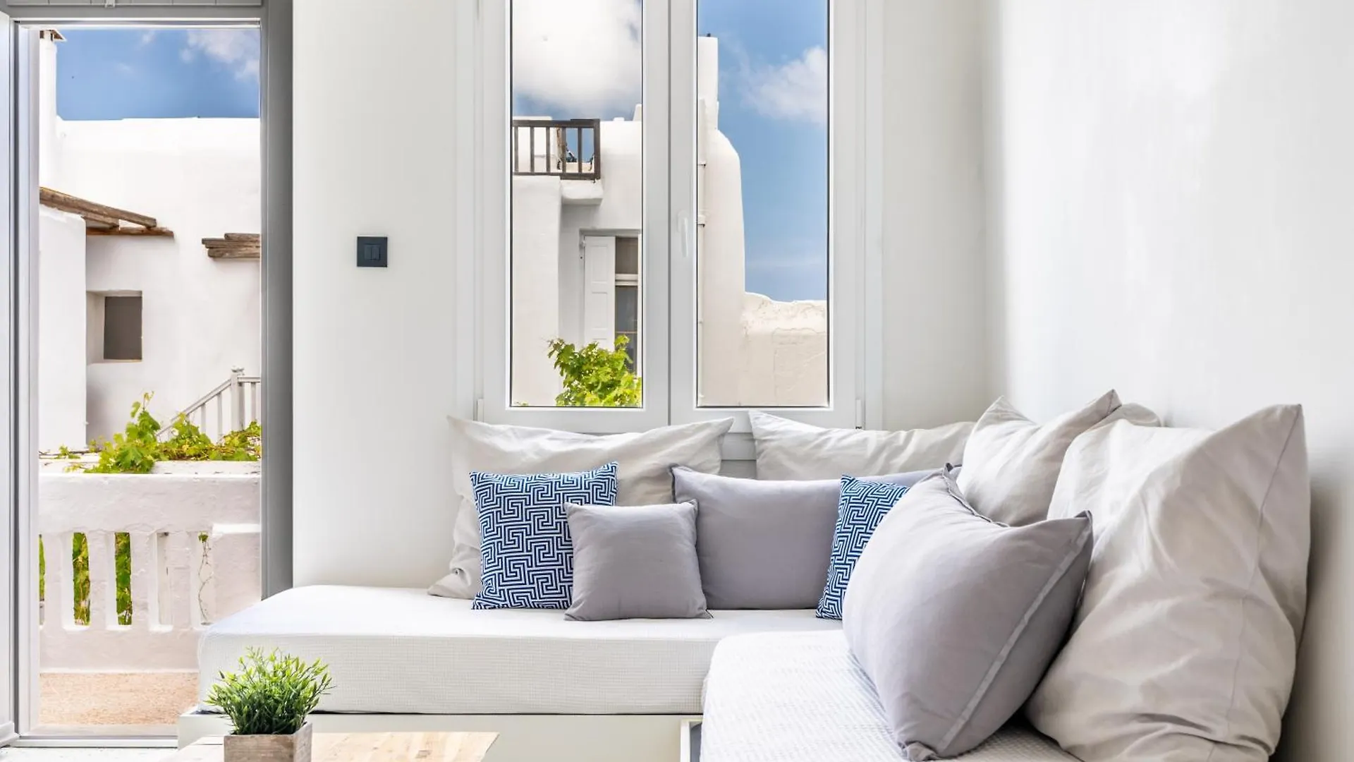 Town Pin By Monocle Apartment Mykonos Town 0*,
