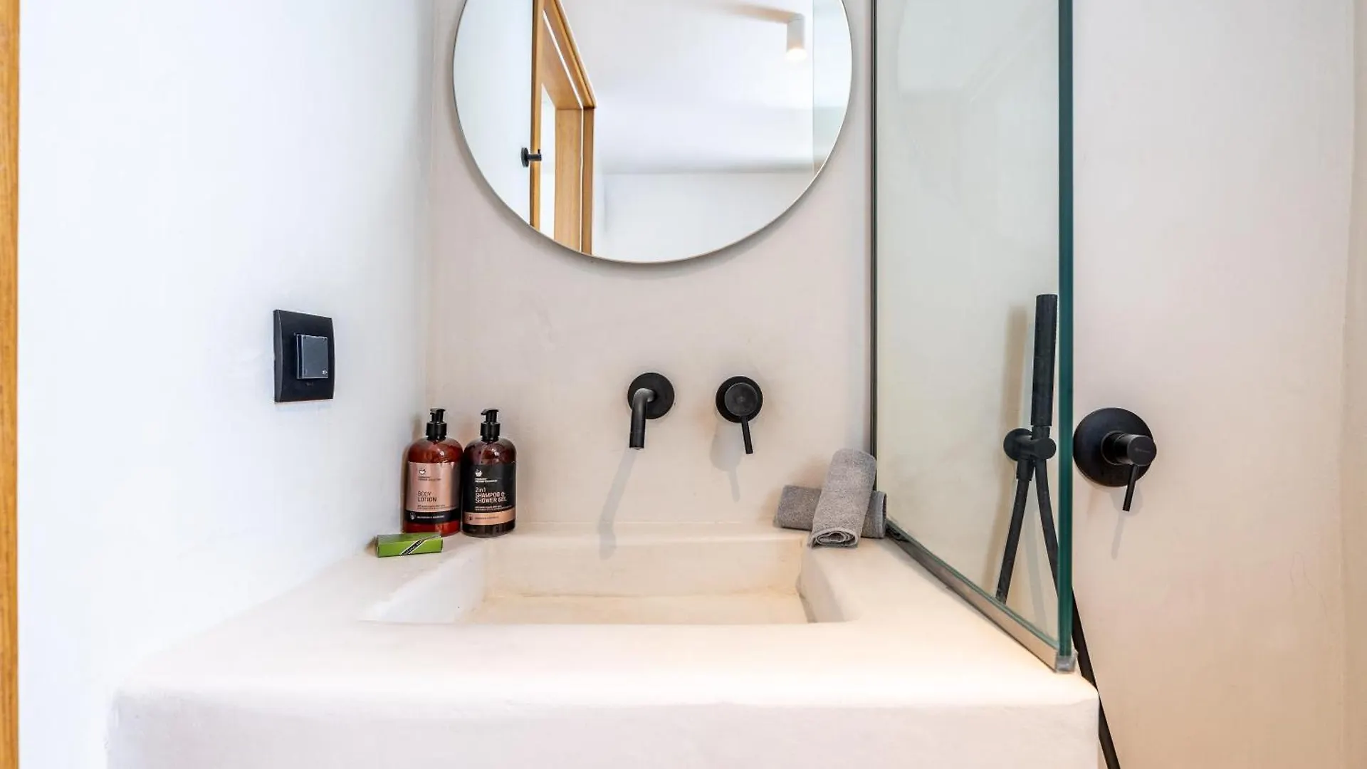 Town Pin By Monocle Apartment Mykonos Town Greece