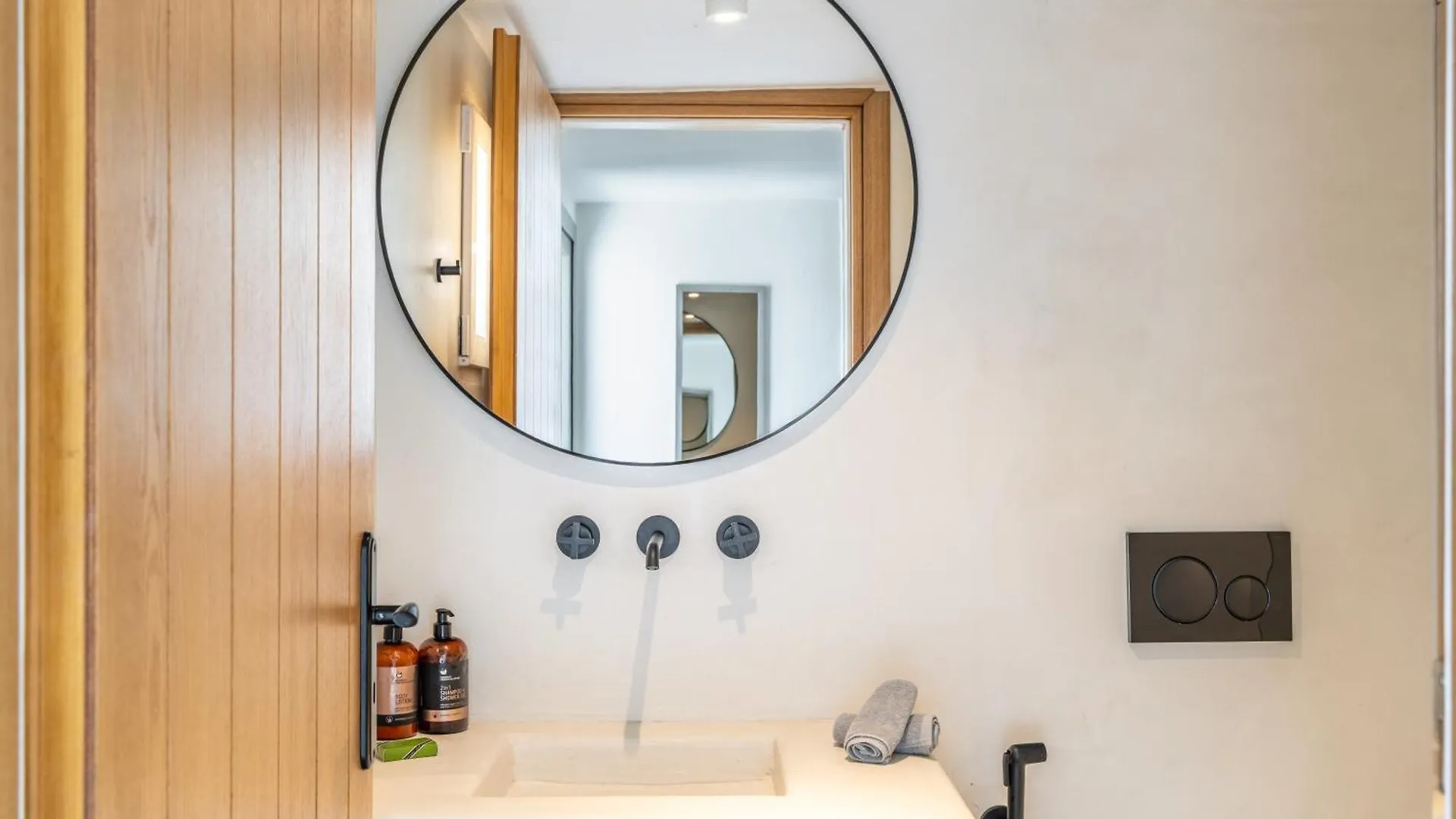 Town Pin By Monocle Apartment Mykonos Town 0*,  Greece